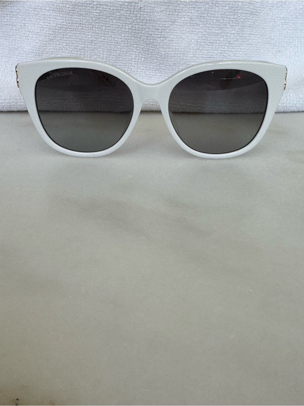 Balenciaga White Cat-Eye Sunglasses with Gold BB Accents - Picture 9 of 14
